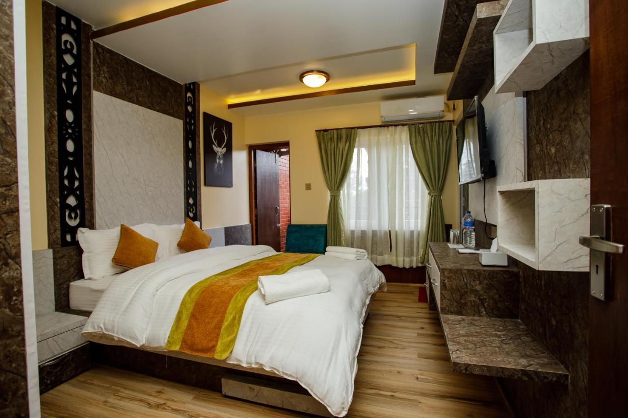Gauri Shankar Hotel นาการ์ก็อต ภายนอก รูปภาพ