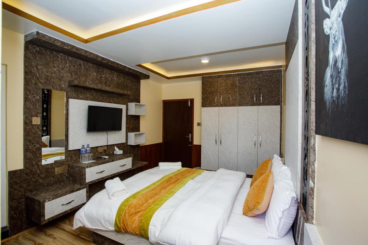 Gauri Shankar Hotel นาการ์ก็อต ภายนอก รูปภาพ