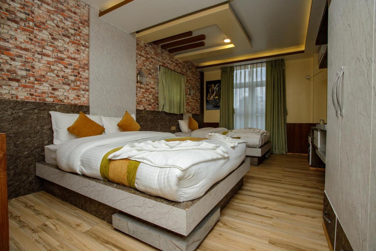 Gauri Shankar Hotel นาการ์ก็อต ภายนอก รูปภาพ