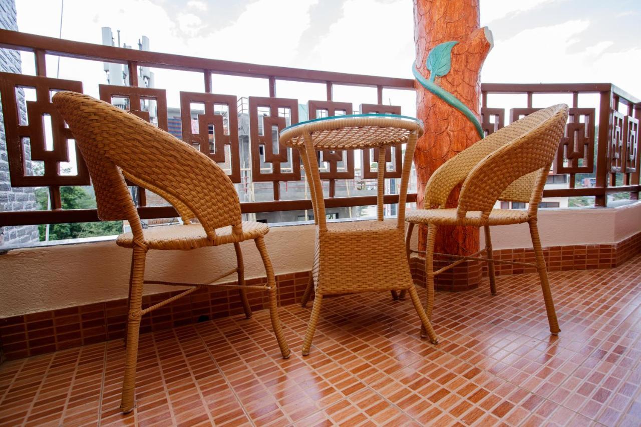 Gauri Shankar Hotel นาการ์ก็อต ภายนอก รูปภาพ