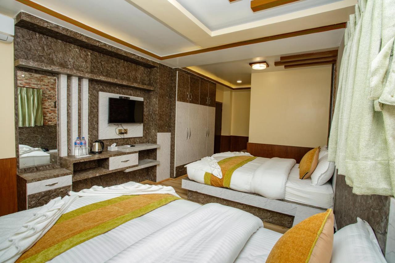 Gauri Shankar Hotel นาการ์ก็อต ภายนอก รูปภาพ