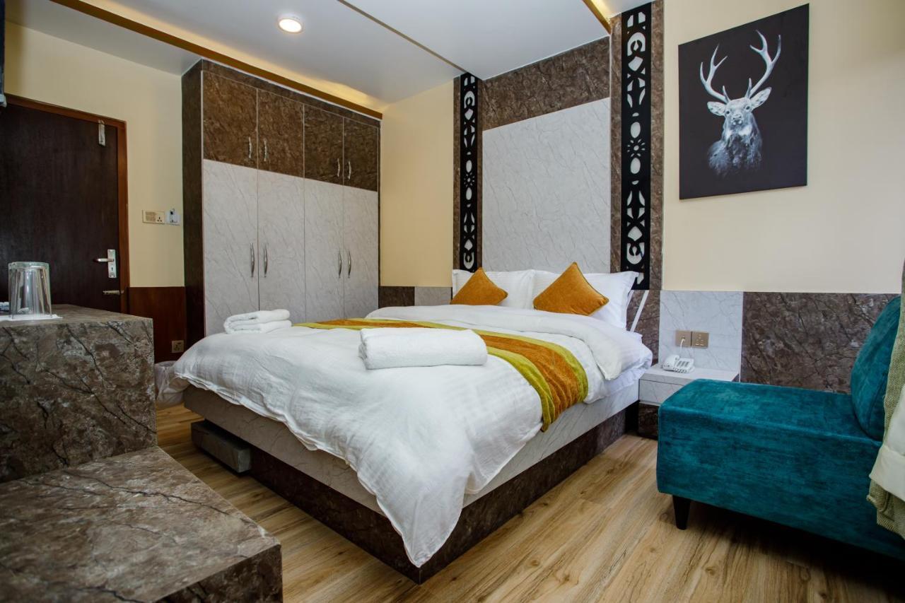Gauri Shankar Hotel นาการ์ก็อต ภายนอก รูปภาพ