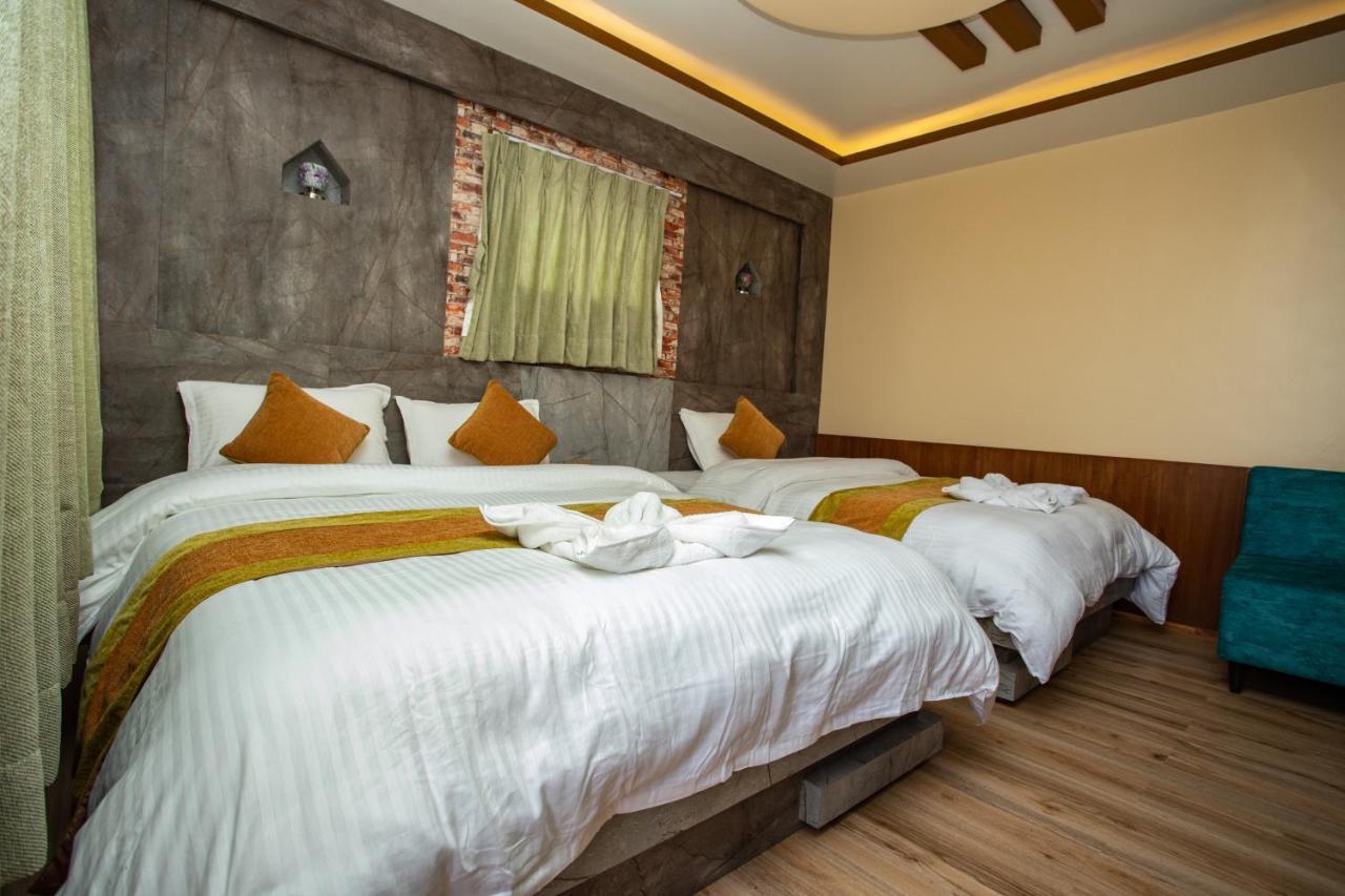 Gauri Shankar Hotel นาการ์ก็อต ภายนอก รูปภาพ