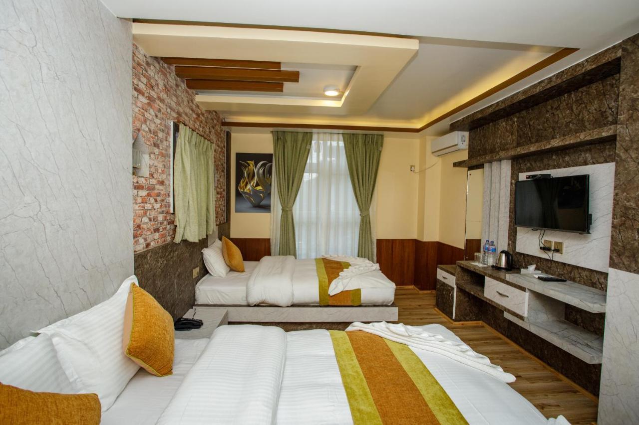 Gauri Shankar Hotel นาการ์ก็อต ภายนอก รูปภาพ